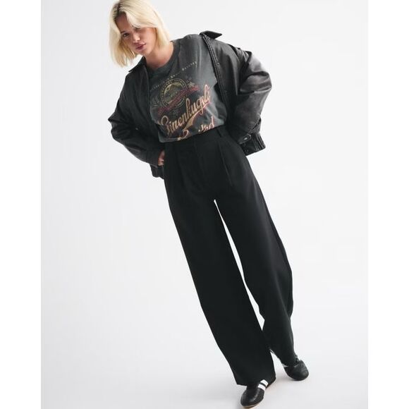 Abercrombie & Fitch Pants - ✨$5/$25 Abercrombie & Fitch Black Wide Straight Leg Trouser Pants Size 27/4 LONG